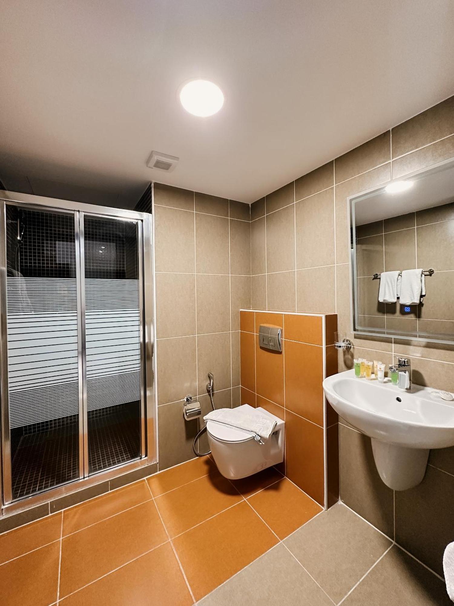 Celino Hotel Amman Ngoại thất bức ảnh