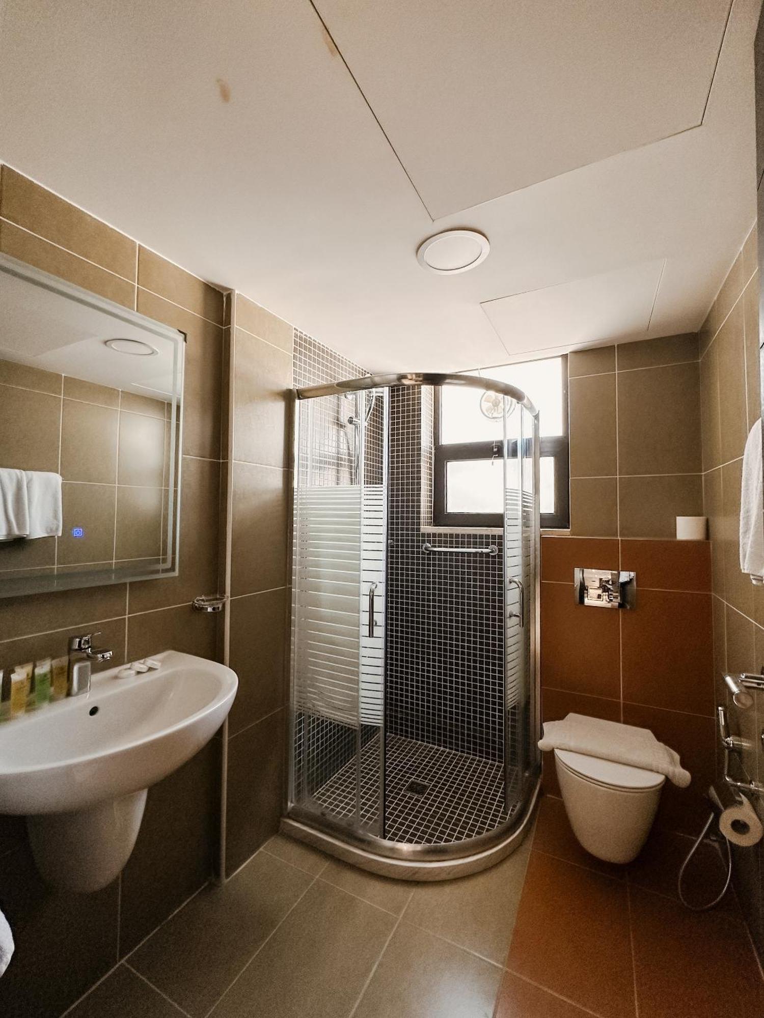 Celino Hotel Amman Ngoại thất bức ảnh